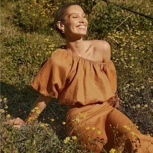 NWT DISSH DOE TANGERINE LINEN SLEEVED TOP